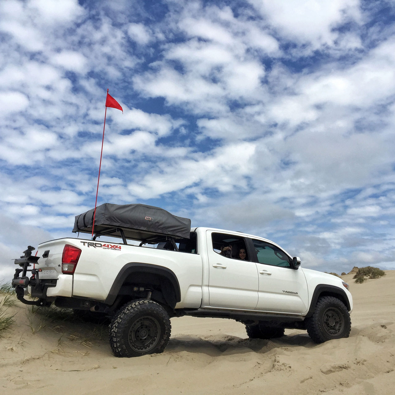 Tacoma trd hotsell pro tent